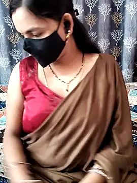 Snapshot of Lalitha-1995 chatting on April 26, 2026, 6:55 am Lalitha-1995 online show from April 26, 2026, 6:55 am