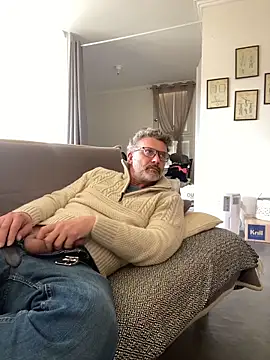 max219 online show from February 3, 2026, 1:49 pm