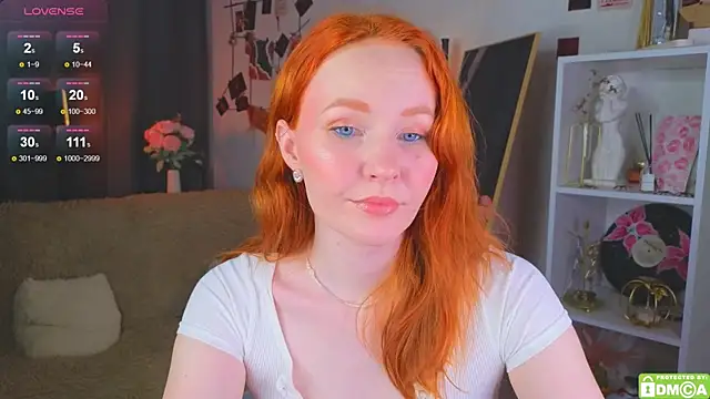 JoyceJones online show from November 7, 2025, 7:03 pm