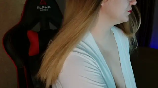 Miaxfox online show from November 7, 2025, 1:05 am