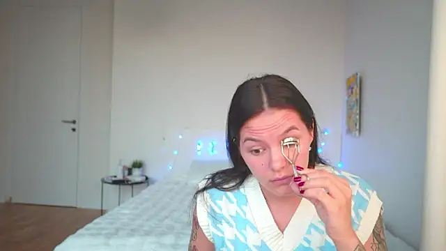 EwelynScott online show from October 6, 2025, 3:48 am