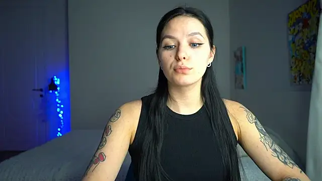 EwelynScott online show from December 13, 2025, 10:37 pm