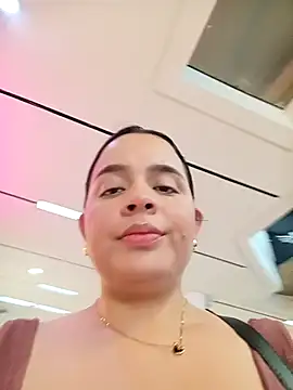 Lambedora 69 online show from November 3, 2025, 7:48 pm