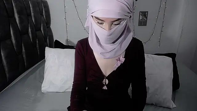 Snapshot of __Nahia chatting on February 2, 2026, 2:49 pm Nahia online show from February 2, 2026, 2:49 pm