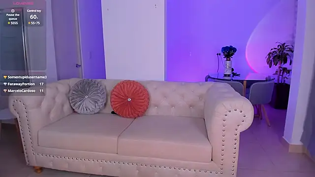 Snapshot of MeganScott chatting on January 26, 2025, 12:48 am MeganScott online show from January 26, 2025, 12:48 am