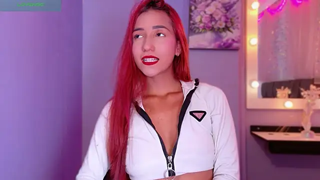 NataliaPrada s online show from April 7, 2026, 4:07 pm