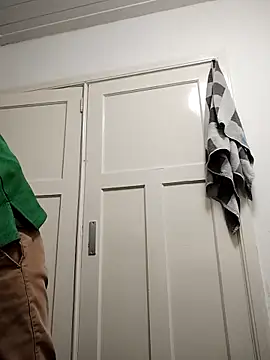 Snapshot of ijustwannafuckyou6969 chatting on November 14, 2025, 10:07 pm ijustwannafuckyou6969 online show from November 14, 2025, 10:07 pm