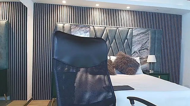 Michael blue online show from February 12, 2026, 9:10 pm