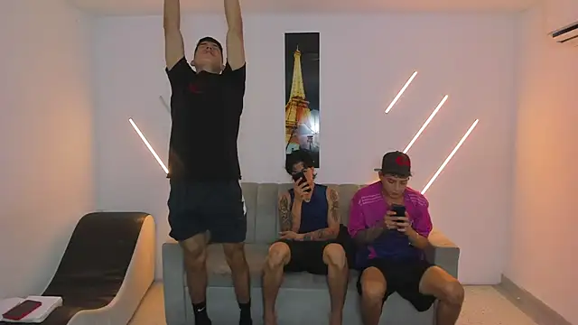 brutal sex room2k online show from December 20, 2025, 1:07 pm