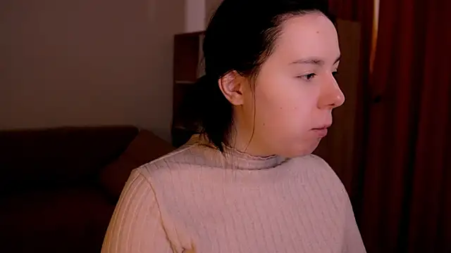 Snapshot of Di_na_Bell chatting on February 18, 2026, 7:04 am Di na Bell online show from February 18, 2026, 7:04 am