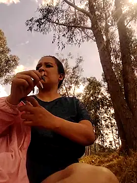 You-sexy-starr online show from December 3, 2025, 4:49 pm