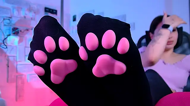 KimClarks  online show from March 2, 2026, 2:24 pm