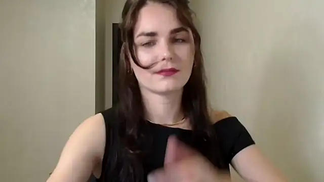 Silviaa a online show from September 22, 2025, 6:43 pm