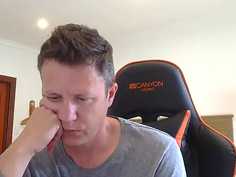 TroyDieselXXX online show from December 15, 2025, 6:17 am