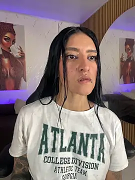 Scaarlettfox online show from November 4, 2025, 7:35 pm