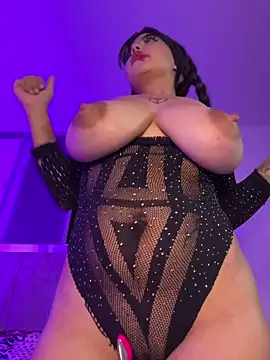 lucialauper  online show from March 26, 2026, 1:11 am