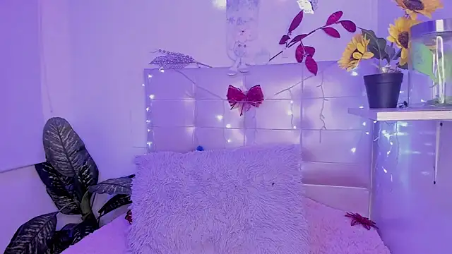 Anna Blade  online show from December 20, 2025, 1:51 pm