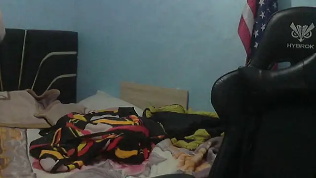 Dark DesireX online show from December 18, 2025, 1:06 pm