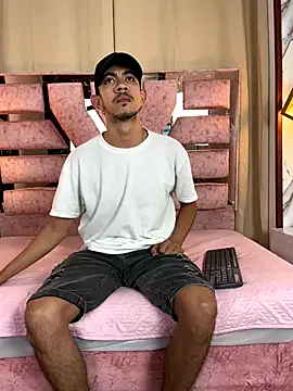 kameron and Nick online show from December 16, 2025, 7:19 pm