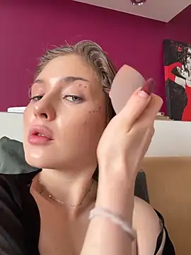 Snapshot of KellyKeler chatting on February 14, 2026, 10:23 am KellyKeler online show from February 14, 2026, 10:23 am