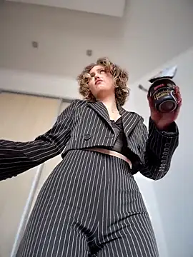 Snapshot of KellyKeler chatting on March 27, 2026, 10:15 am KellyKeler online show from March 27, 2026, 10:15 am