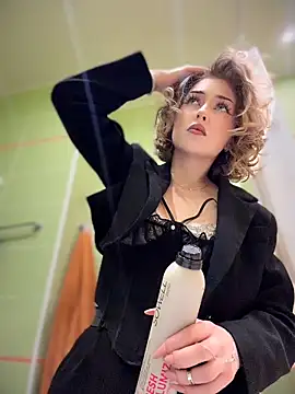 Snapshot of KellyKeler chatting on March 30, 2026, 10:38 am KellyKeler online show from March 30, 2026, 10:38 am