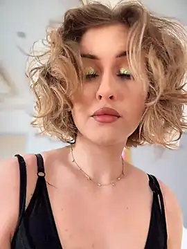 Snapshot of KellyKeler chatting on April 6, 2026, 11:22 am KellyKeler online show from April 6, 2026, 11:22 am