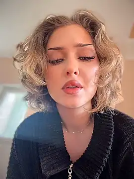 Snapshot of KellyKeler chatting on April 11, 2026, 11:03 am KellyKeler online show from April 11, 2026, 11:03 am