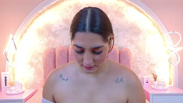 JasmineRhodes online show from January 7, 2026, 1:02 pm