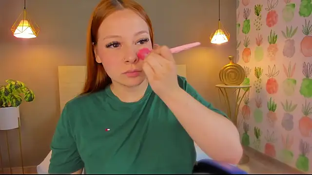 kitty sweeety  online show from April 10, 2026, 7:29 pm