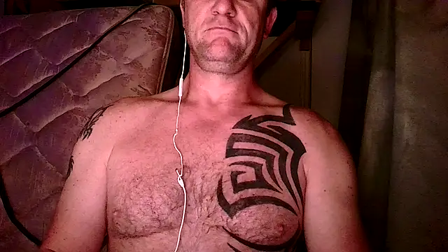 Yournaughty online show from May 7, 2026, 4:07 am