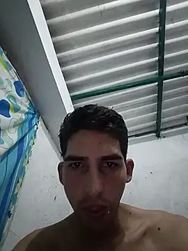 Snapshot of ranbomanel chatting on February 18, 2026, 11:22 pm ranbomanel online show from February 18, 2026, 11:22 pm