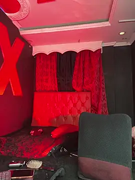 abrilbigcock online show from March 4, 2026, 1:33 am