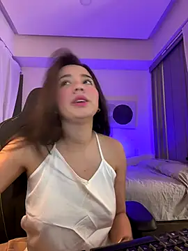 Michelle Zoe online show from December 17, 2025, 6:52 am