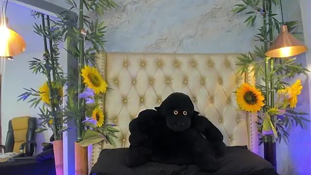 LittleeJaz online show from February 4, 2026, 2:28 am