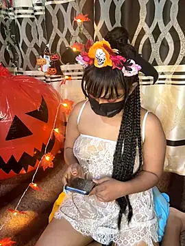 Ariana  Marie online show from October 27, 2025, 9:30 pm