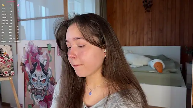 PlumyBun online show from April 13, 2026, 10:59 pm