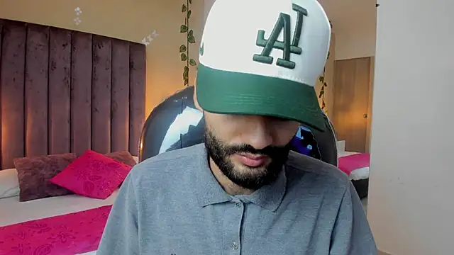 Ryan Jackson  online show from December 19, 2025, 11:56 pm