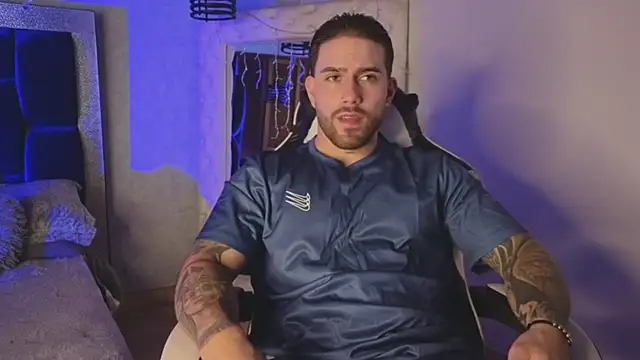 Ades Lowe online show from November 10, 2025, 7:35 pm