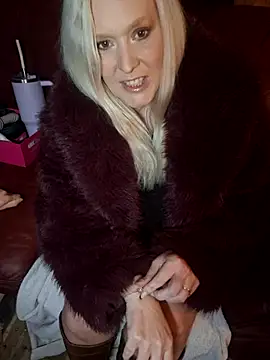 Snapshot of Bouncy-Bella28X chatting on January 9, 2026, 11:57 am Bouncy-Bella28X online show from January 9, 2026, 11:57 am