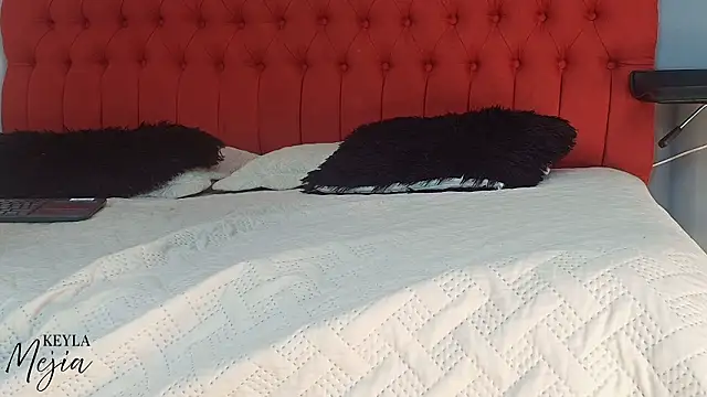 Snapshot of keyla_mejia chatting on February 11, 2026, 11:59 am keyla mejia online show from February 11, 2026, 11:59 am