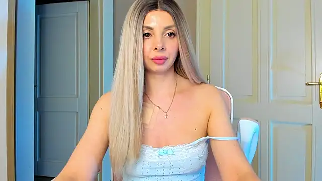 VelvetEliza online show from March 13, 2026, 9:43 pm