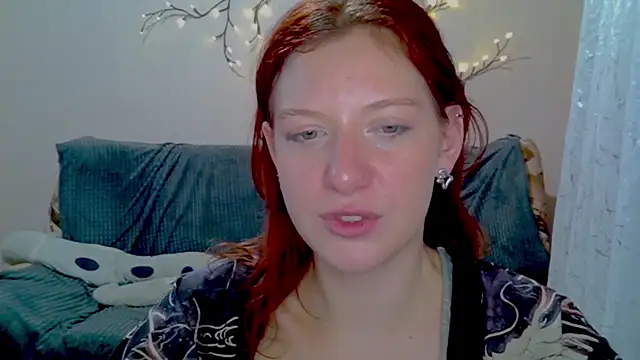 Lily Ember online show from February 15, 2026, 2:58 pm