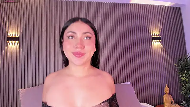 AlissonHarperr online show from April 15, 2026, 5:20 pm