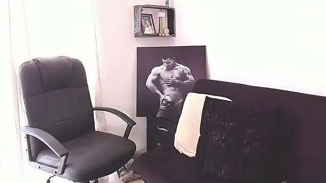 Snapshot of Marck_Mathews chatting on September 9, 2025, 3:55 pm Marck Mathews online show from September 9, 2025, 3:55 pm