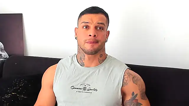 Snapshot of Marck_Mathews chatting on October 2, 2025, 6:59 pm Marck Mathews online show from October 2, 2025, 6:59 pm