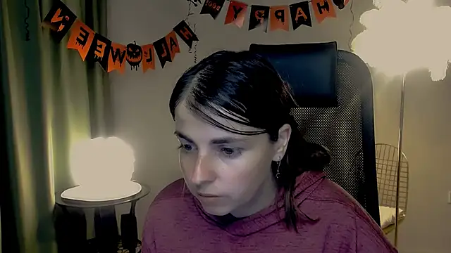 MartaEdams online show from October 29, 2025, 6:15 am