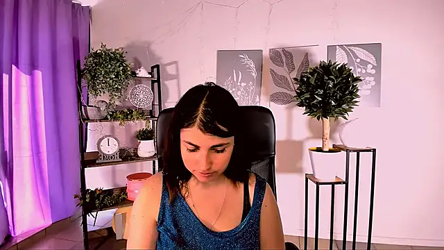 MartaEdams online show from June 11, 2026, 5:05 am