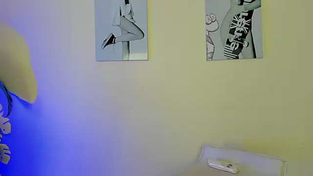 SamayRyann online show from December 3, 2025, 12:47 pm