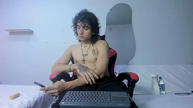 JackesTaylor online show from April 27, 2026, 5:27 am